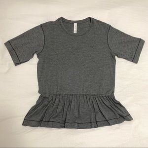 Lululemon Flouncy Peplum Short Sleeve Tee Black/Dark Gray Size 4 NWOT